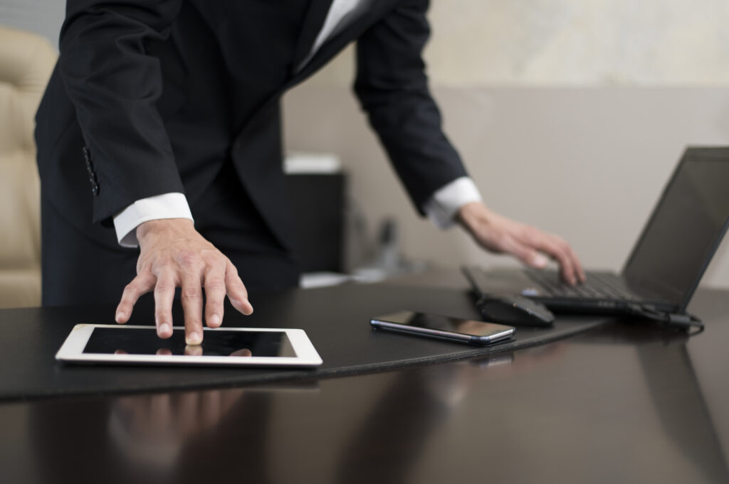 Avocat Spécialisé en Crimes Numériques